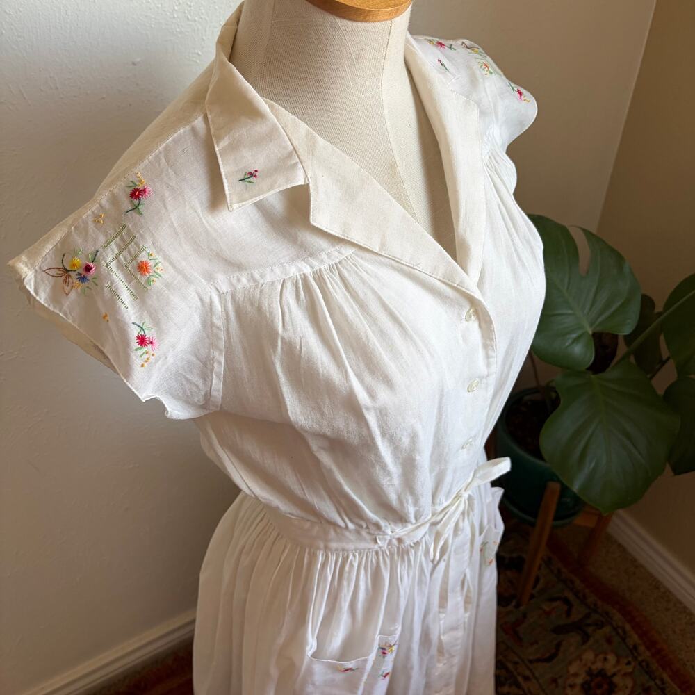 70s Vintage Embroidered Hankie Dress